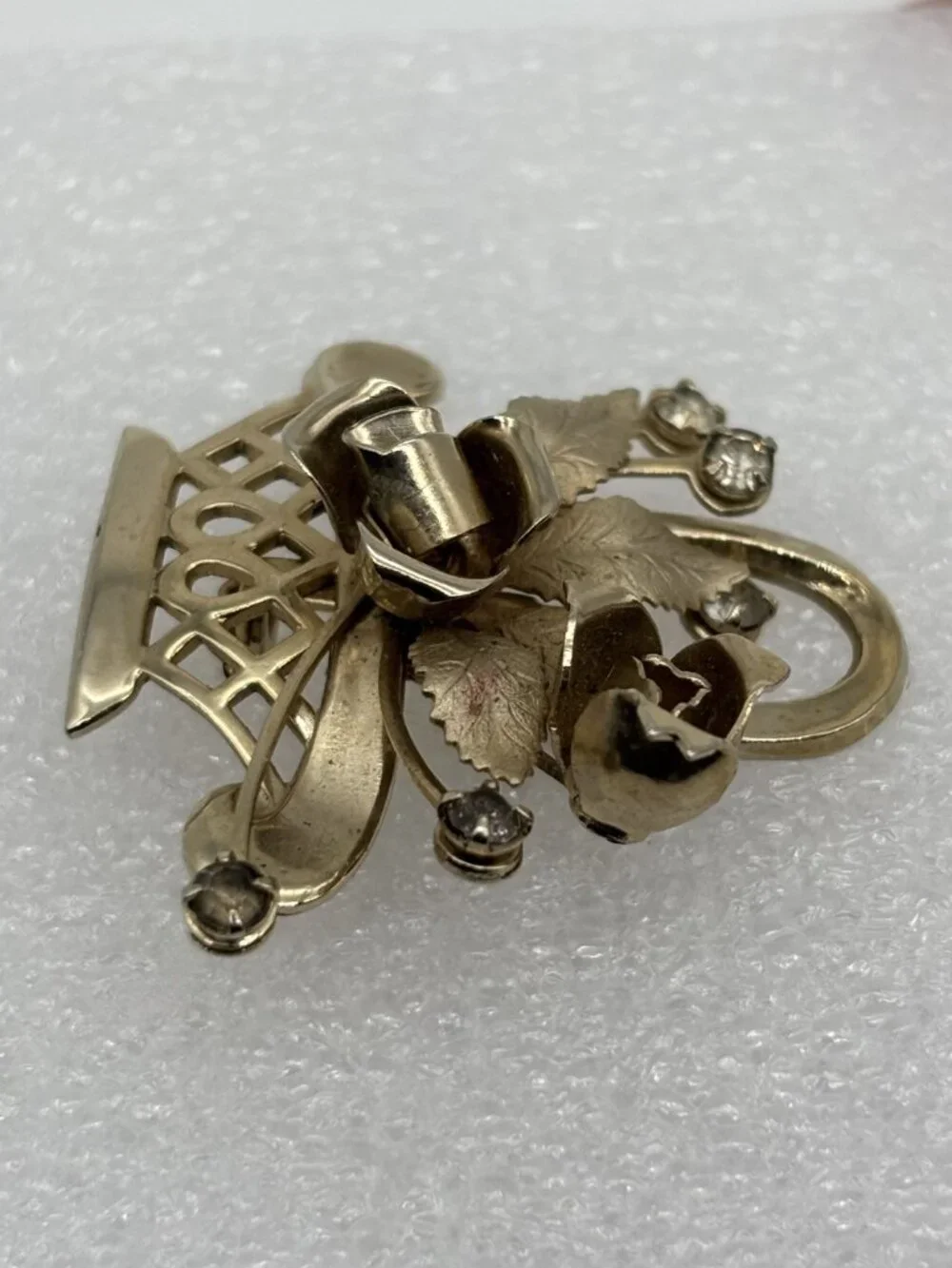 Vintage Basket of Roses Brooch Pin Polished Etched Gold Tone Rhinestone Unsigned